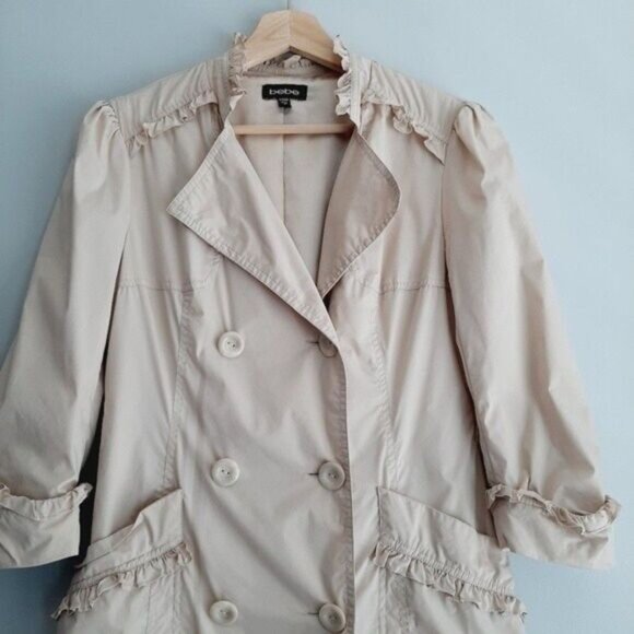 BEBE Light Short Coat Jacket w Ruffle Details Beige Sz S Flawed - Picture 3 of 15